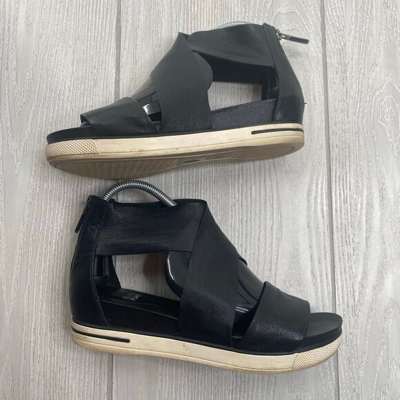 Eileen Fisher Women's Black Leather Strappy Sport T Sandals Size 8.5 - Picture 3 of 10